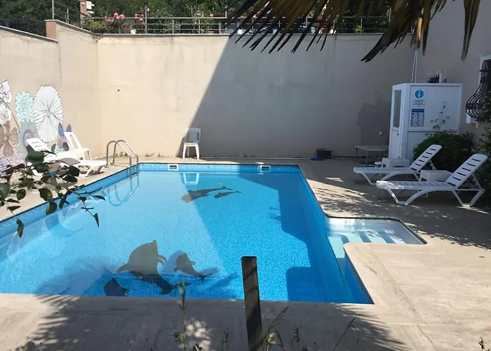 度假居 Nerry's Garden - Camellia 伊兹密特